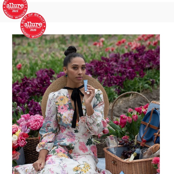 Tulip Cheek Tint - Picture 2 of 3